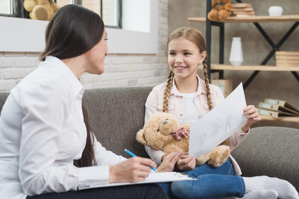 5 Bidang Dasar Psikologi Anak yang Harus Dipelajari Orang Tua