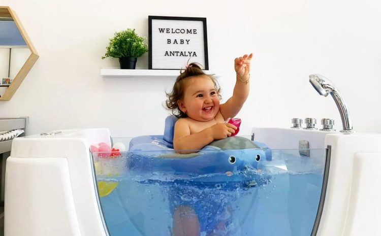 Apa itu Hidroterapi untuk Bayi? Pakar Menjelaskan Manfaatnya